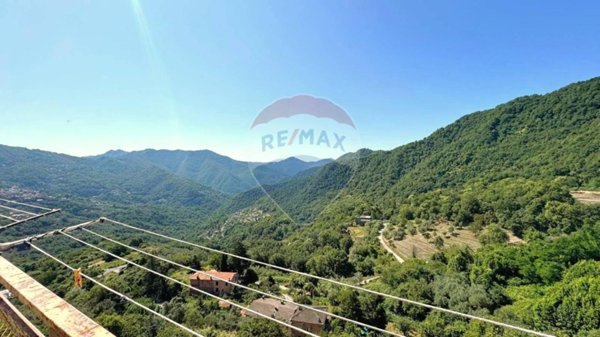 appartamento in vendita ad Uscio in zona Calcinara
