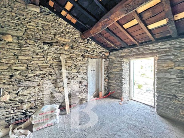 appartamento in vendita ad Uscio in zona Calcinara