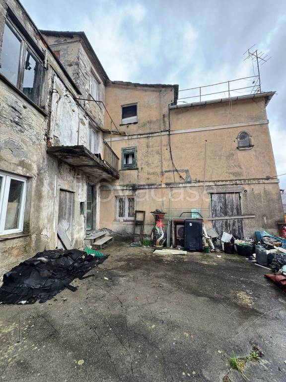 casa indipendente in vendita ad Uscio