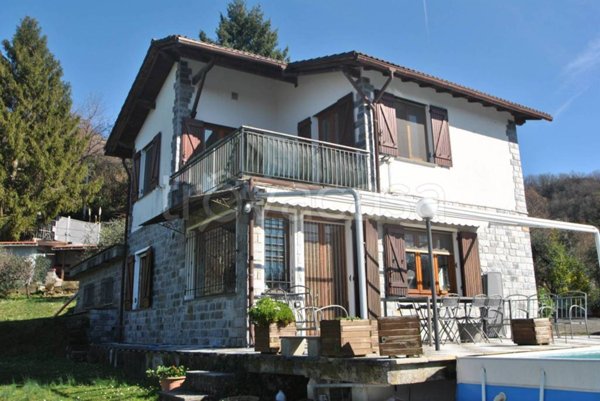 casa indipendente in vendita ad Uscio