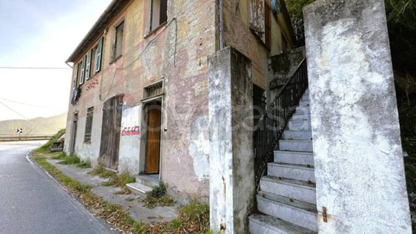 casa indipendente in vendita ad Uscio