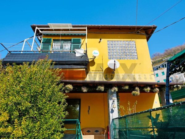 casa indipendente in vendita ad Uscio