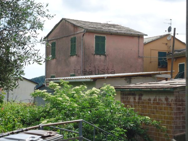 casa semindipendente in vendita ad Uscio