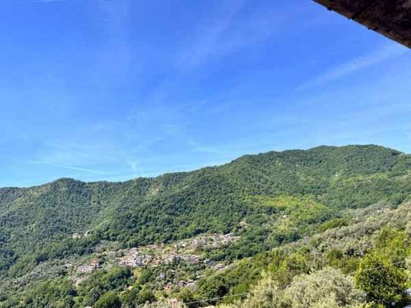 casa indipendente in vendita ad Uscio