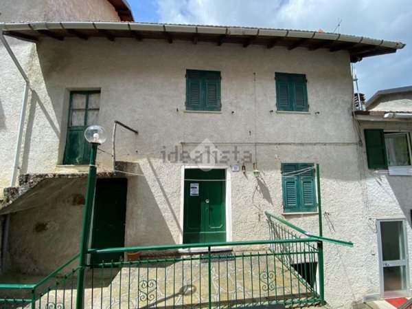 quadrivano in vendita a Valbrevenna in zona Pareto