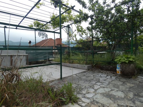 appartamento in vendita a Valbrevenna in zona Frassinello
