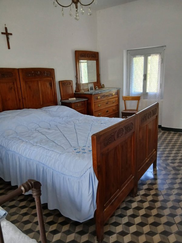 casa indipendente in vendita a Valbrevenna