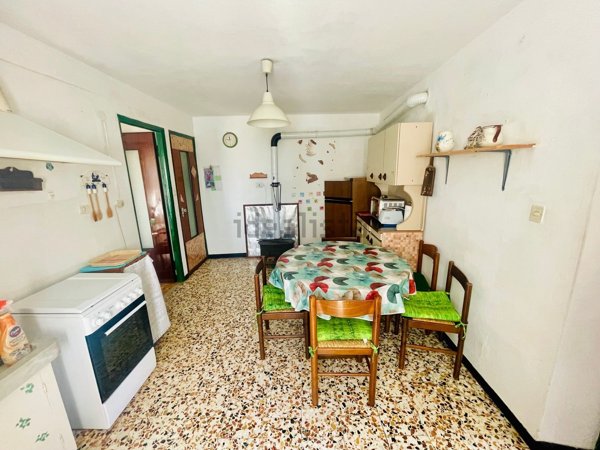 appartamento in vendita a Vobbia in zona Alpe