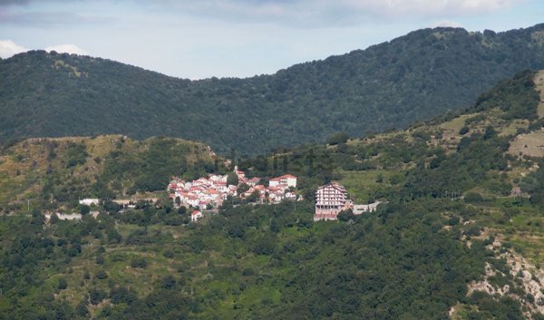 appartamento in vendita a Vobbia in zona Alpe
