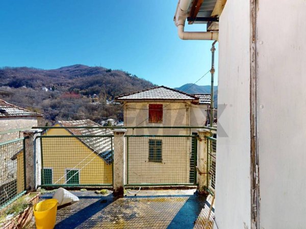 casa indipendente in vendita a Vobbia