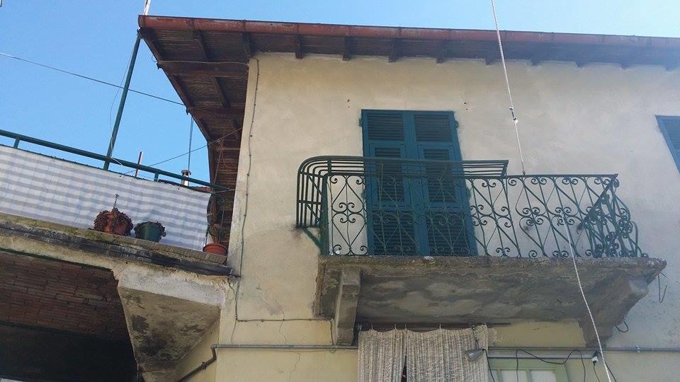 casa indipendente in vendita a Vobbia
