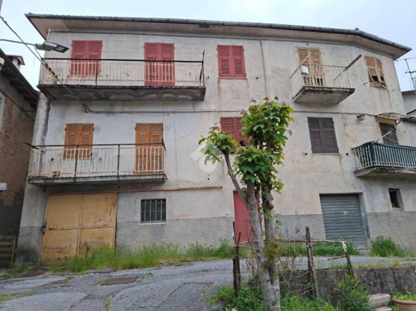 appartamento in vendita a Vobbia in zona Arezzo