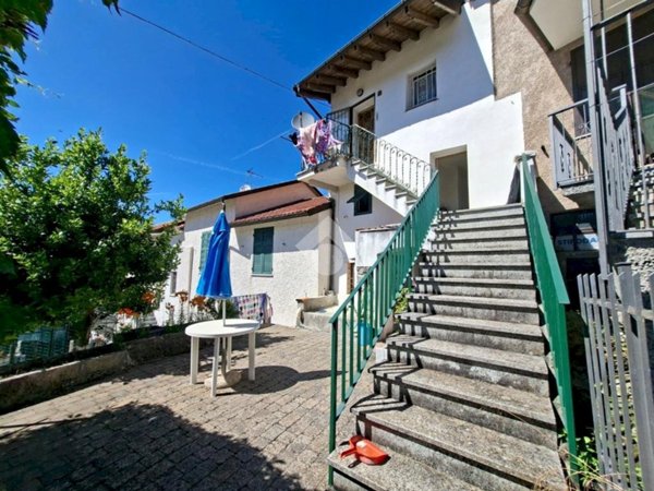 casa indipendente in vendita a Vobbia in zona Costa di Vallenzona