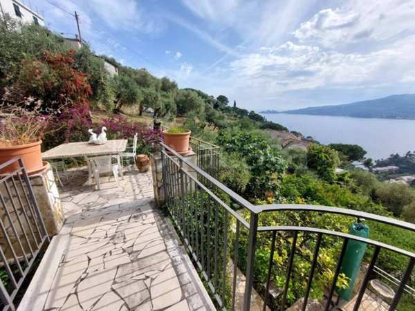 appartamento in vendita a Zoagli in zona Sant'Ambrogio