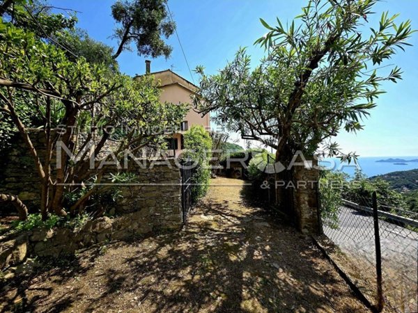 casa indipendente in vendita a Zoagli