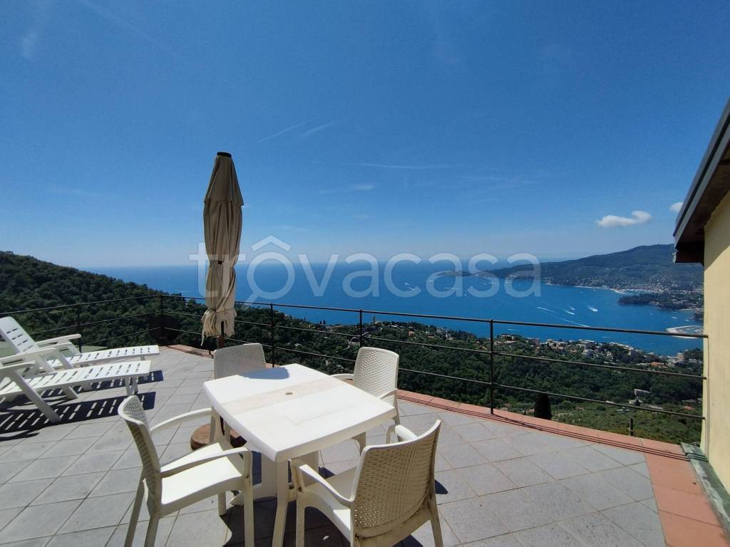 appartamento in vendita a Zoagli