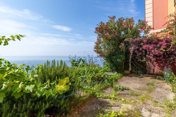 appartamento in vendita a Zoagli in zona San Pietro