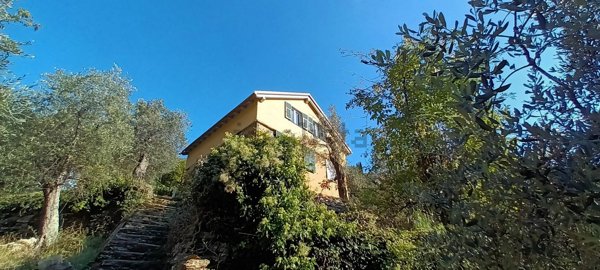 casa indipendente in vendita a Zoagli