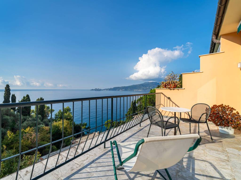 appartamento in vendita a Zoagli