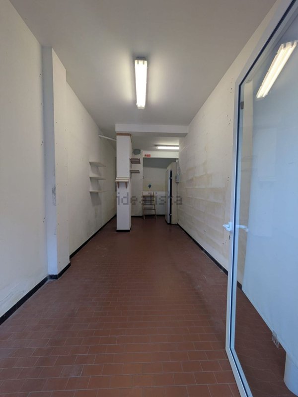 locale commerciale in vendita a Zoagli