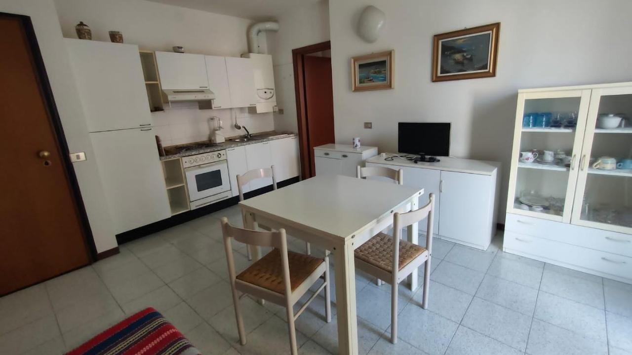 appartamento in vendita ad Ameglia in zona Cafaggio