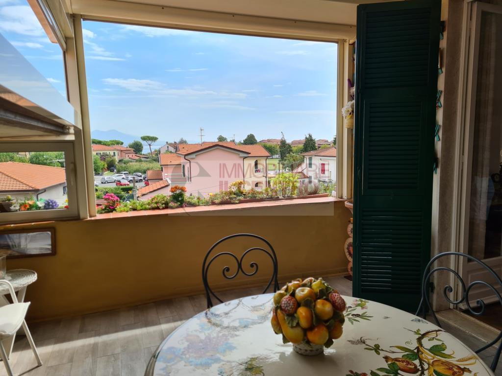 appartamento in vendita ad Ameglia