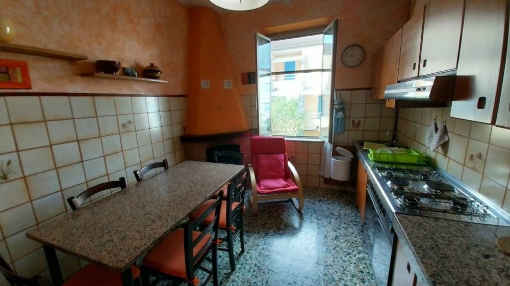 appartamento in vendita ad Ameglia in zona Fiumaretta
