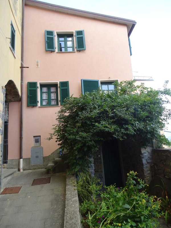 casa indipendente in affitto ad Ameglia