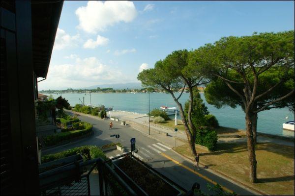 appartamento in vendita ad Ameglia in zona Bocca di Magra