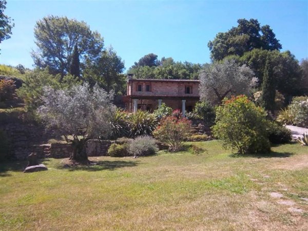 casa indipendente in vendita ad Ameglia