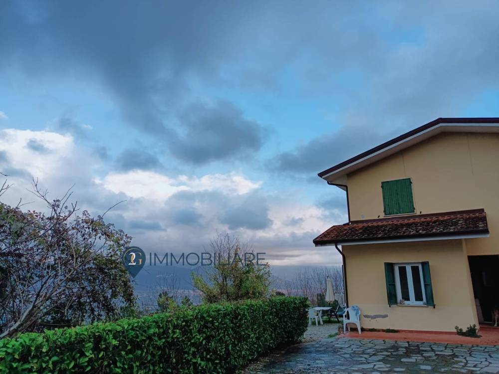 appartamento in vendita ad Ameglia in zona Cafaggio