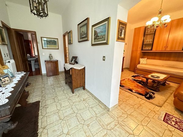 appartamento in vendita ad Ameglia in zona Bocca di Magra