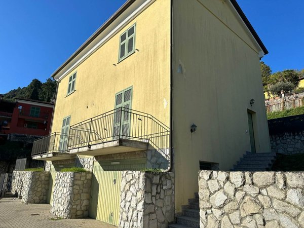 casa indipendente in vendita ad Ameglia