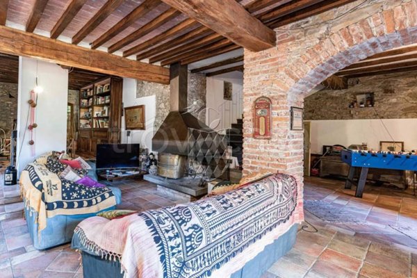 casa indipendente in vendita ad Ameglia
