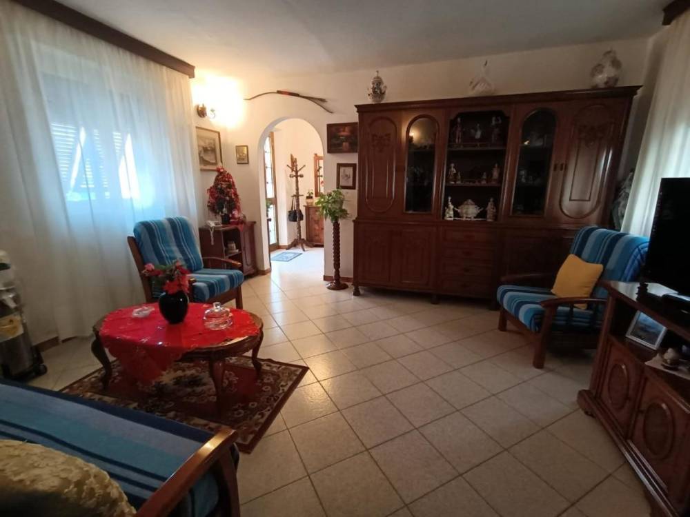 casa indipendente in vendita ad Ameglia in zona Fiumaretta