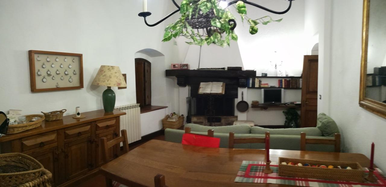 pentavano in vendita ad Ameglia