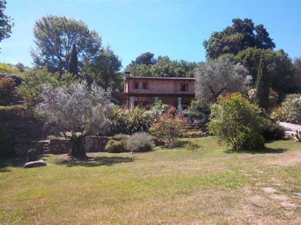 casa indipendente in vendita ad Ameglia