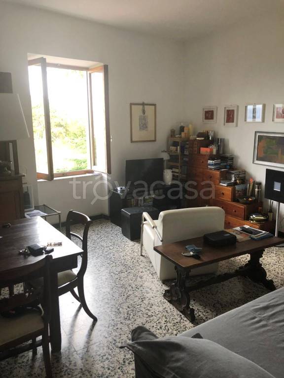 casa indipendente in vendita ad Ameglia in zona Montemarcello
