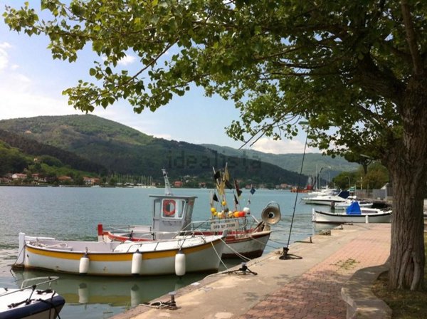 appartamento in vendita ad Ameglia in zona Bocca di Magra