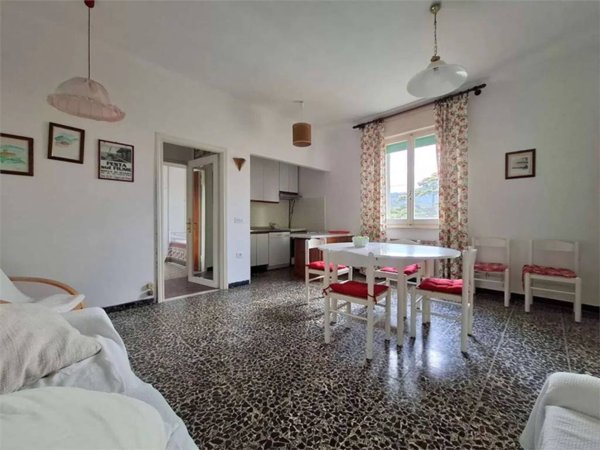 appartamento in vendita ad Ameglia in zona Fiumaretta