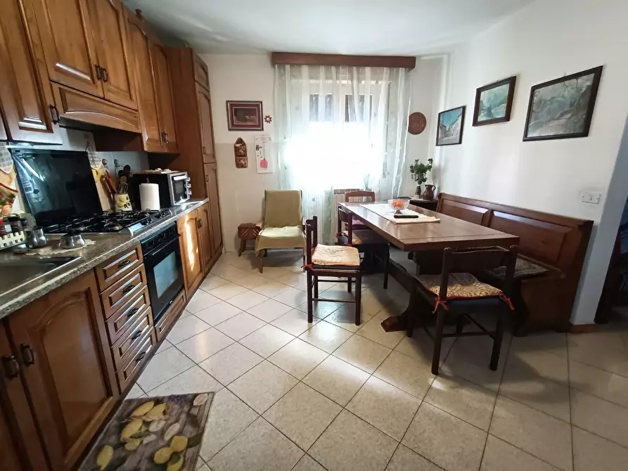 casa indipendente in vendita ad Ameglia in zona Fiumaretta