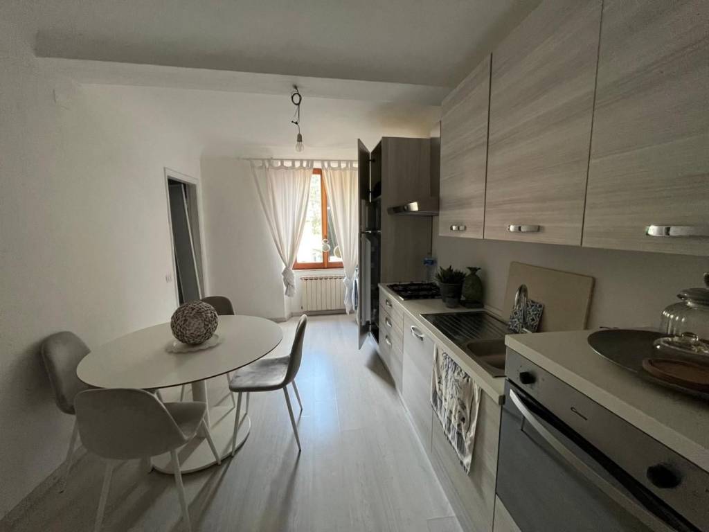 casa indipendente in vendita ad Ameglia