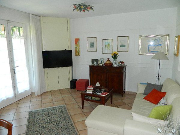 casa indipendente in vendita ad Ameglia