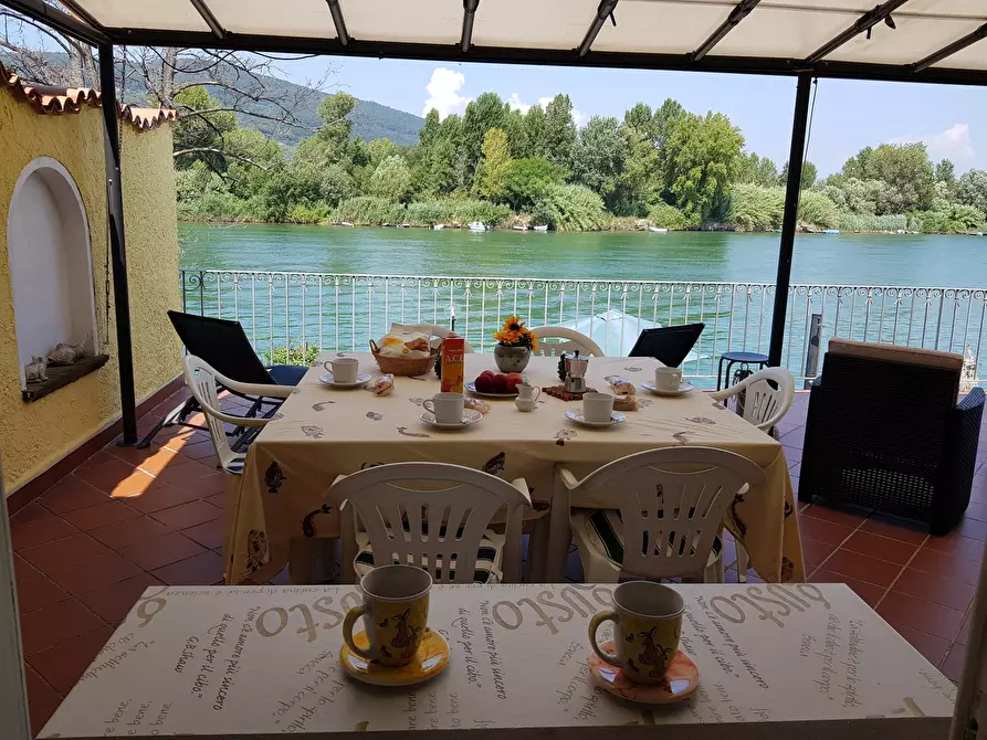 casa indipendente in vendita ad Ameglia