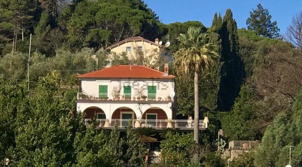 appartamento in vendita ad Ameglia in zona Bocca di Magra