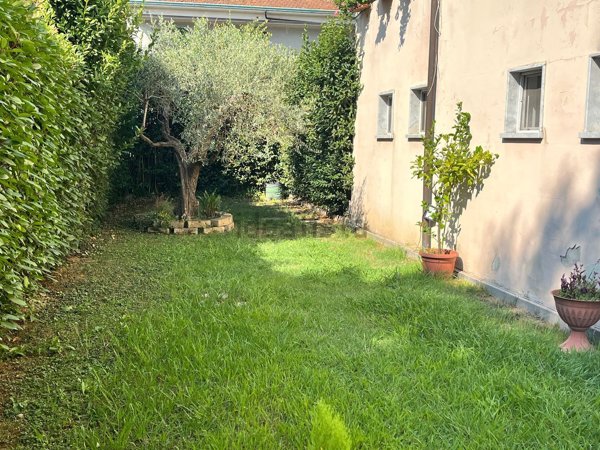 casa indipendente in vendita ad Ameglia