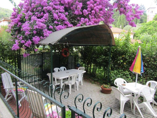 casa semindipendente in vendita ad Ameglia in zona Bocca di Magra