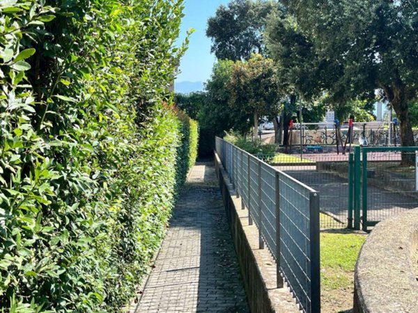 casa indipendente in vendita ad Ameglia