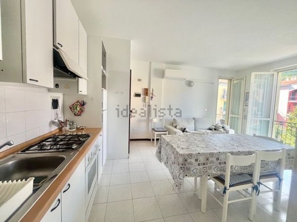 appartamento in vendita ad Ameglia in zona Bocca di Magra