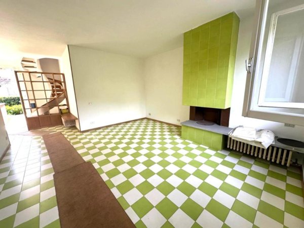 casa indipendente in vendita ad Ameglia in zona Bocca di Magra